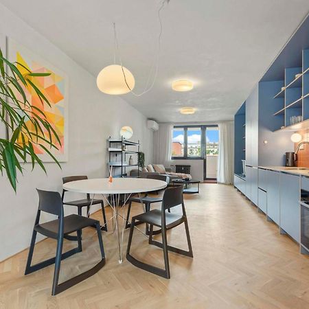Elegant City Escape - Modern & Central Bratislava Eksteriør bilde