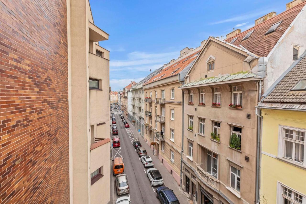 Elegant City Escape - Modern & Central Bratislava Eksteriør bilde