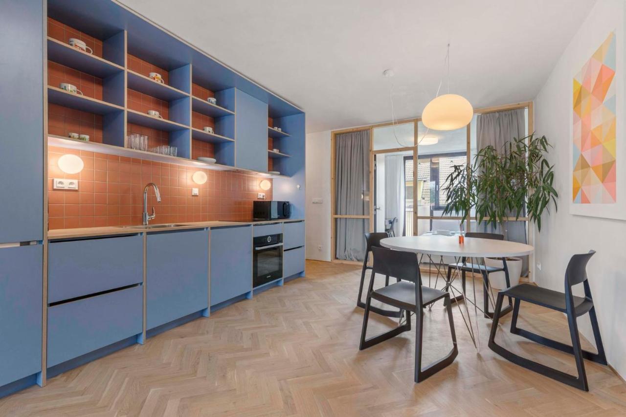 Elegant City Escape - Modern & Central Bratislava Eksteriør bilde