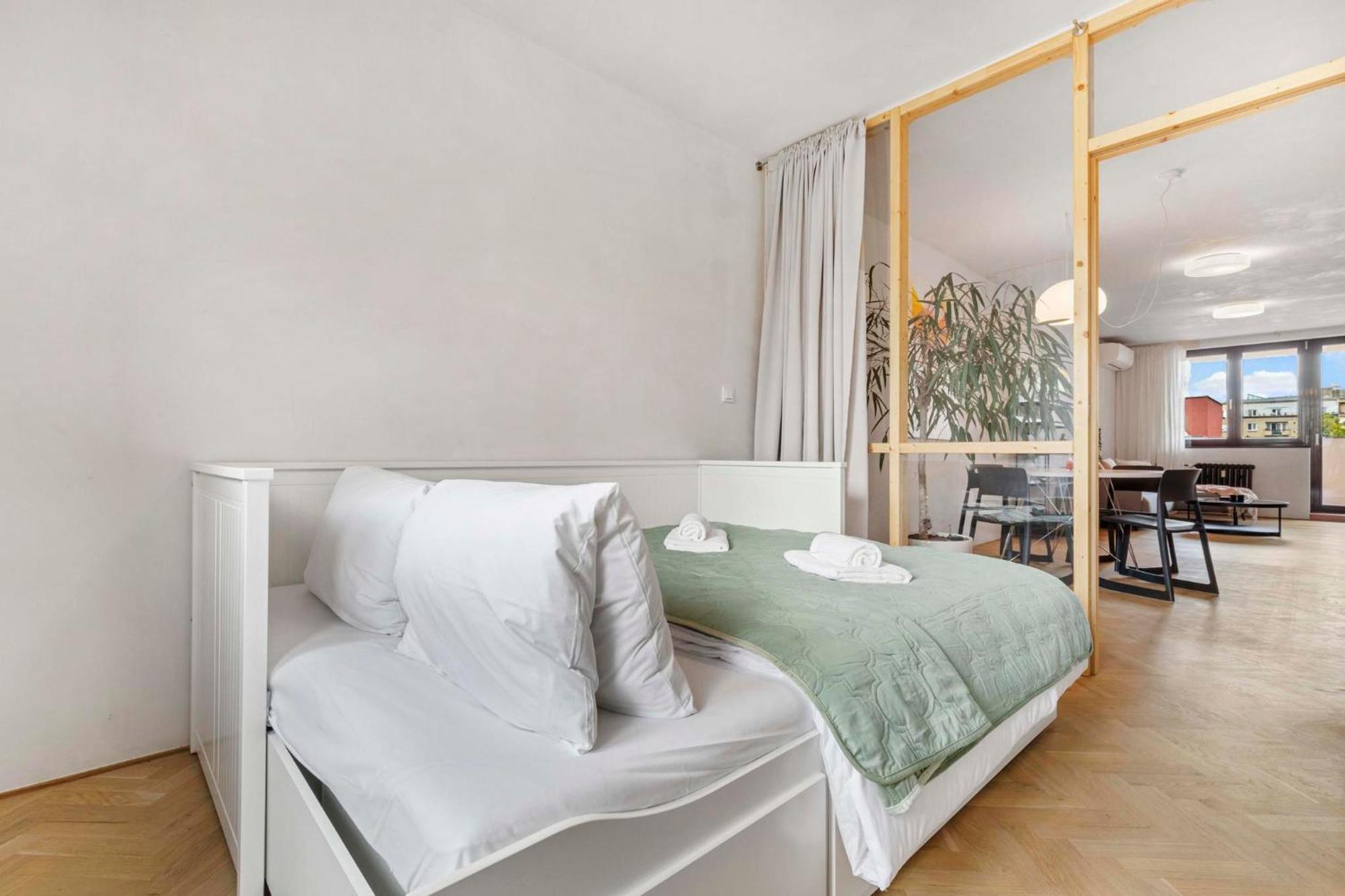 Elegant City Escape - Modern & Central Bratislava Eksteriør bilde