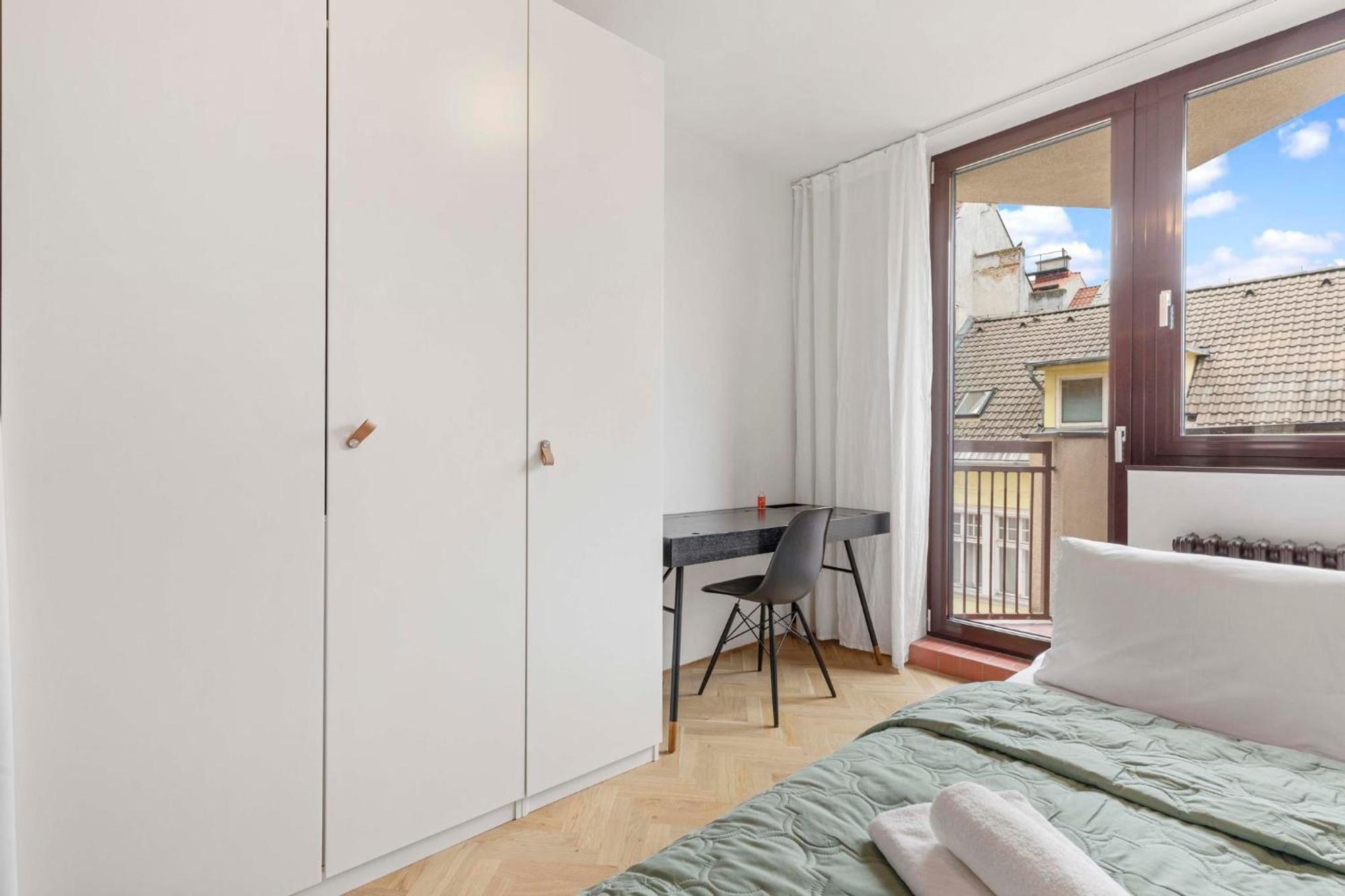 Elegant City Escape - Modern & Central Bratislava Eksteriør bilde